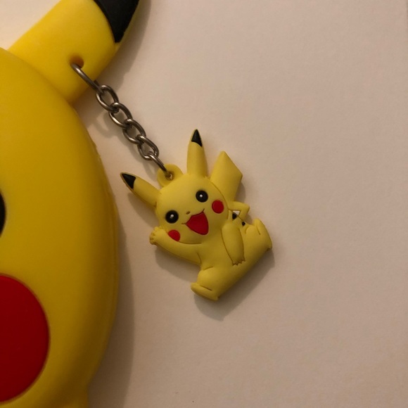 Pikachu Pokemon 3D iPhone 6/6s plus case - Picture 3 of 5